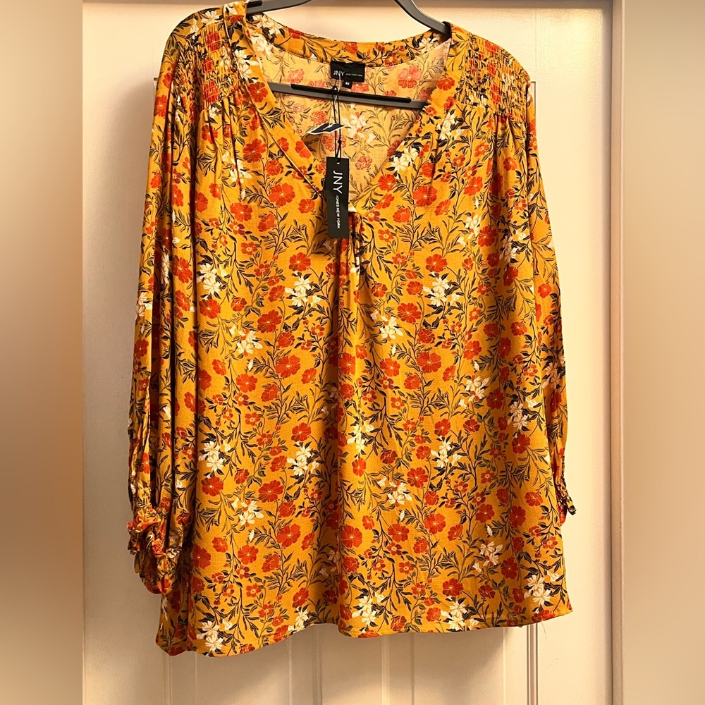 Never worn with tags JNY blouse